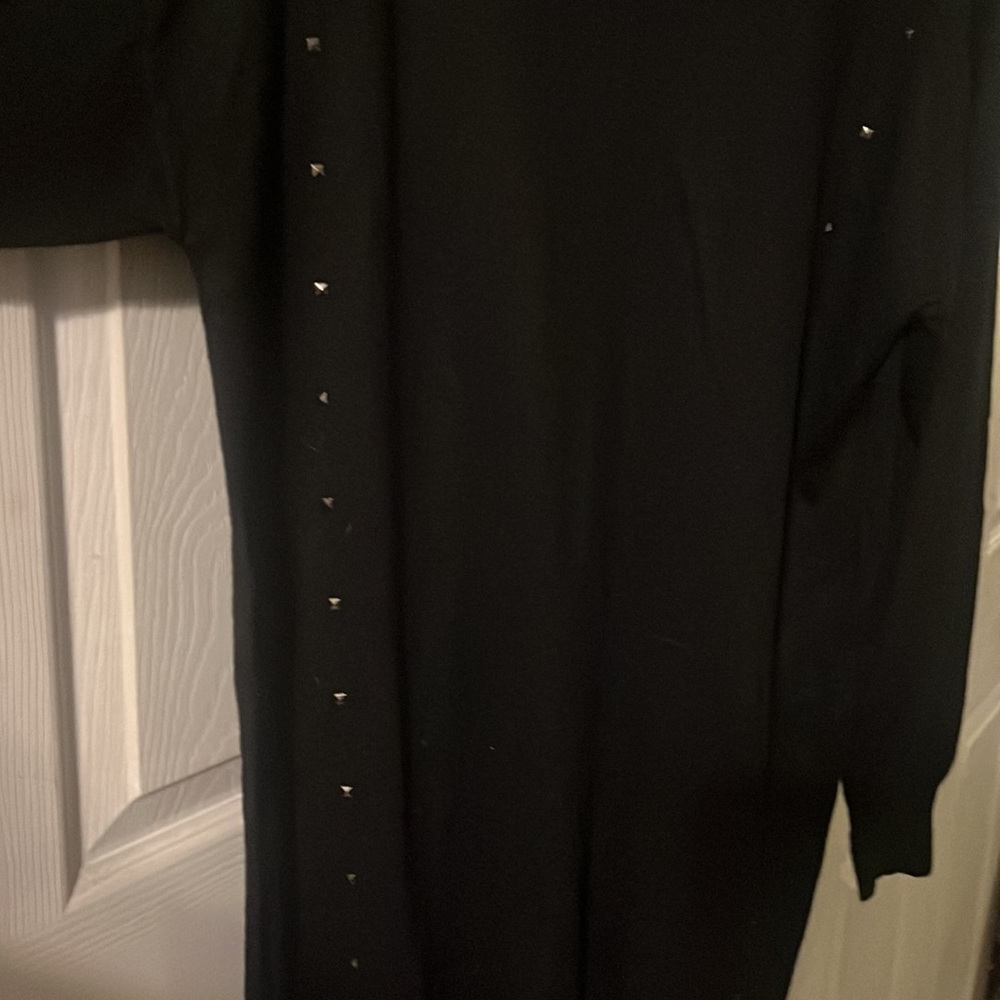 Sweater - Picture 3 of 3